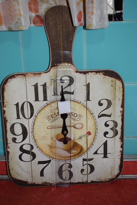 Reloj tipo tabla de madera antiguo grande