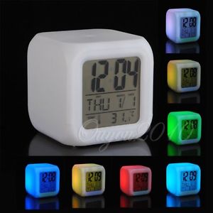 Reloj Despertador Alarma Cubo Luminoso RGB