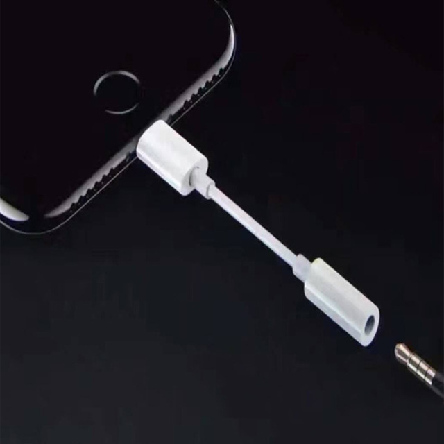 [5684131000020 502762] Adaptador Iphone Jack a Lightning Bluetooth J-002