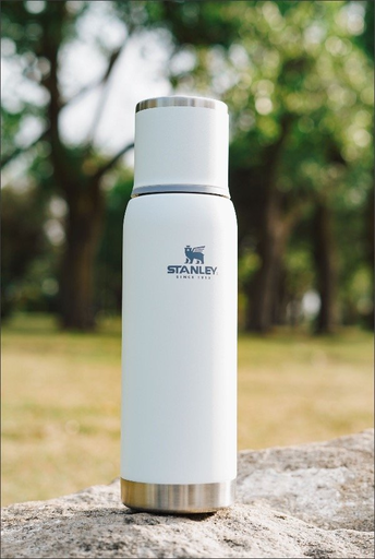 [504831] Termo de Acero 1L Stanley con Manija Blanco